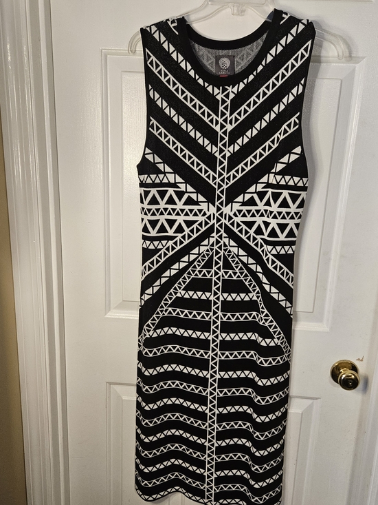 Vince Camuto Dresses & Skirts - Black and White Geometric Midi Dress by Vince  Camuto